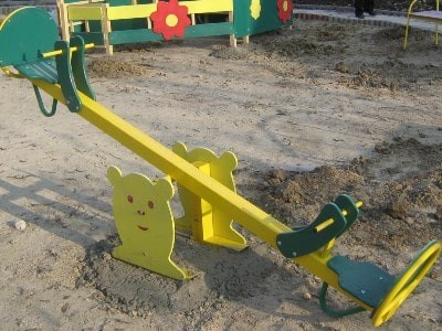 Гойдалки-балансири